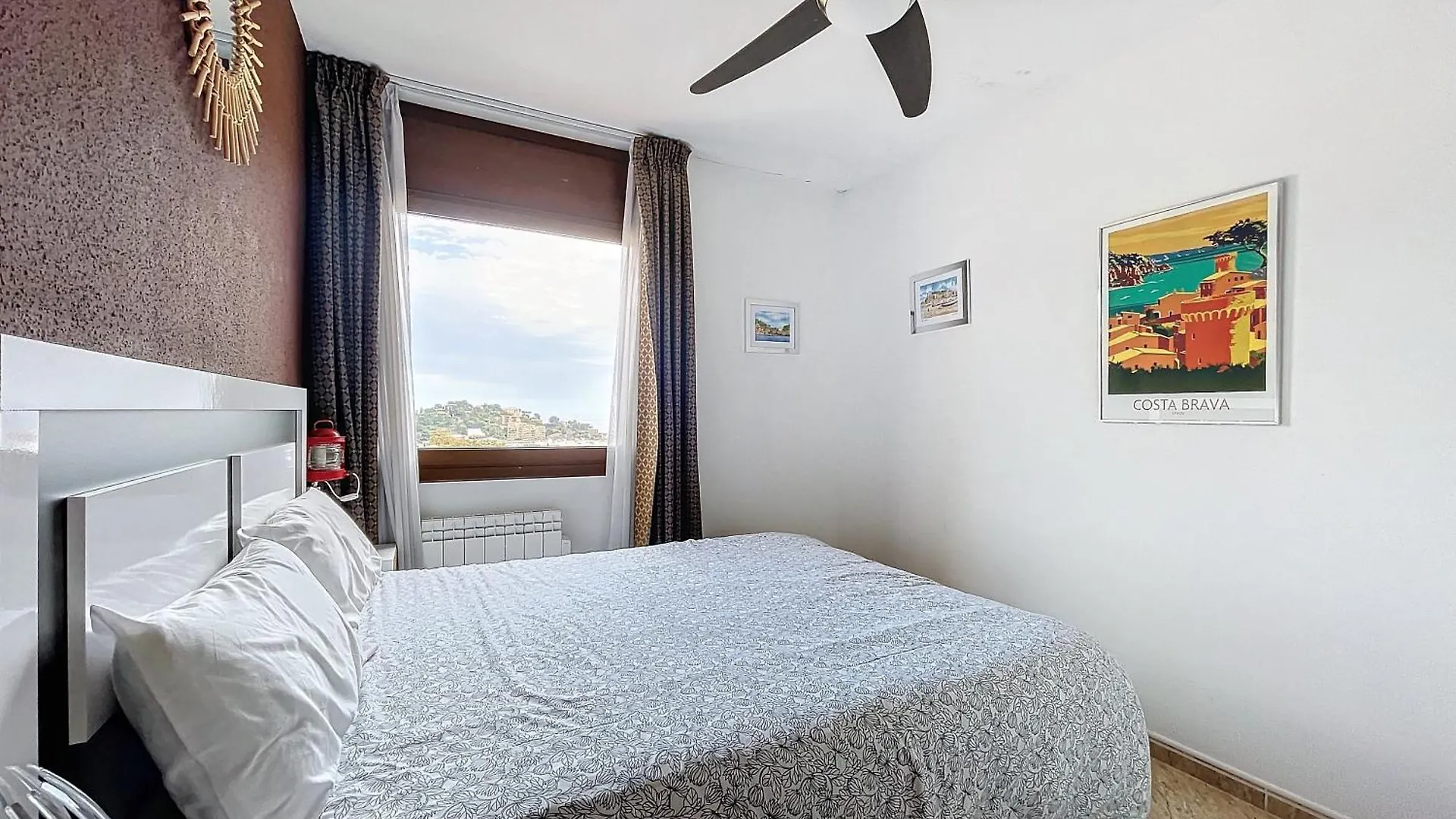 Lets Holidays Sea Views Apartment & Pool In Sa Gabarra トッサ・デ・マール
